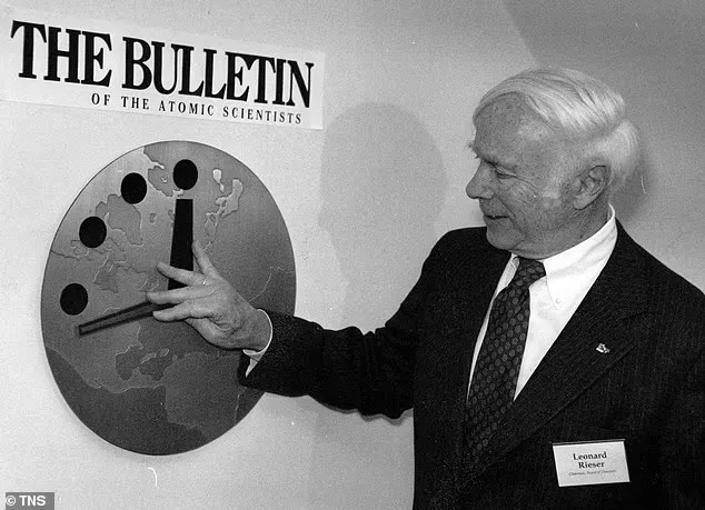 histori-ora-e-kiametit-bulletin-atomic-scientists