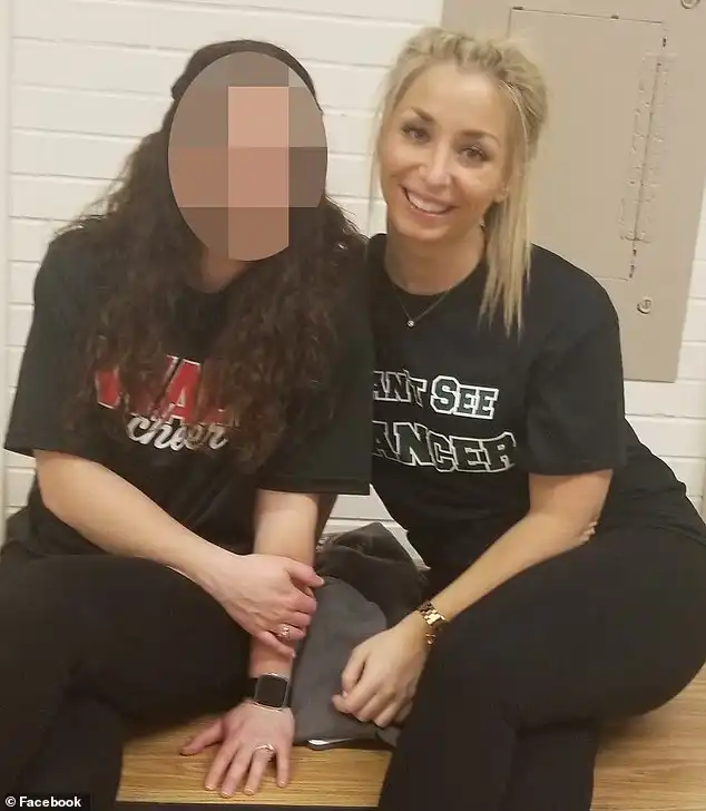 julie-rizzitello-nxenesi-manipulim-prova